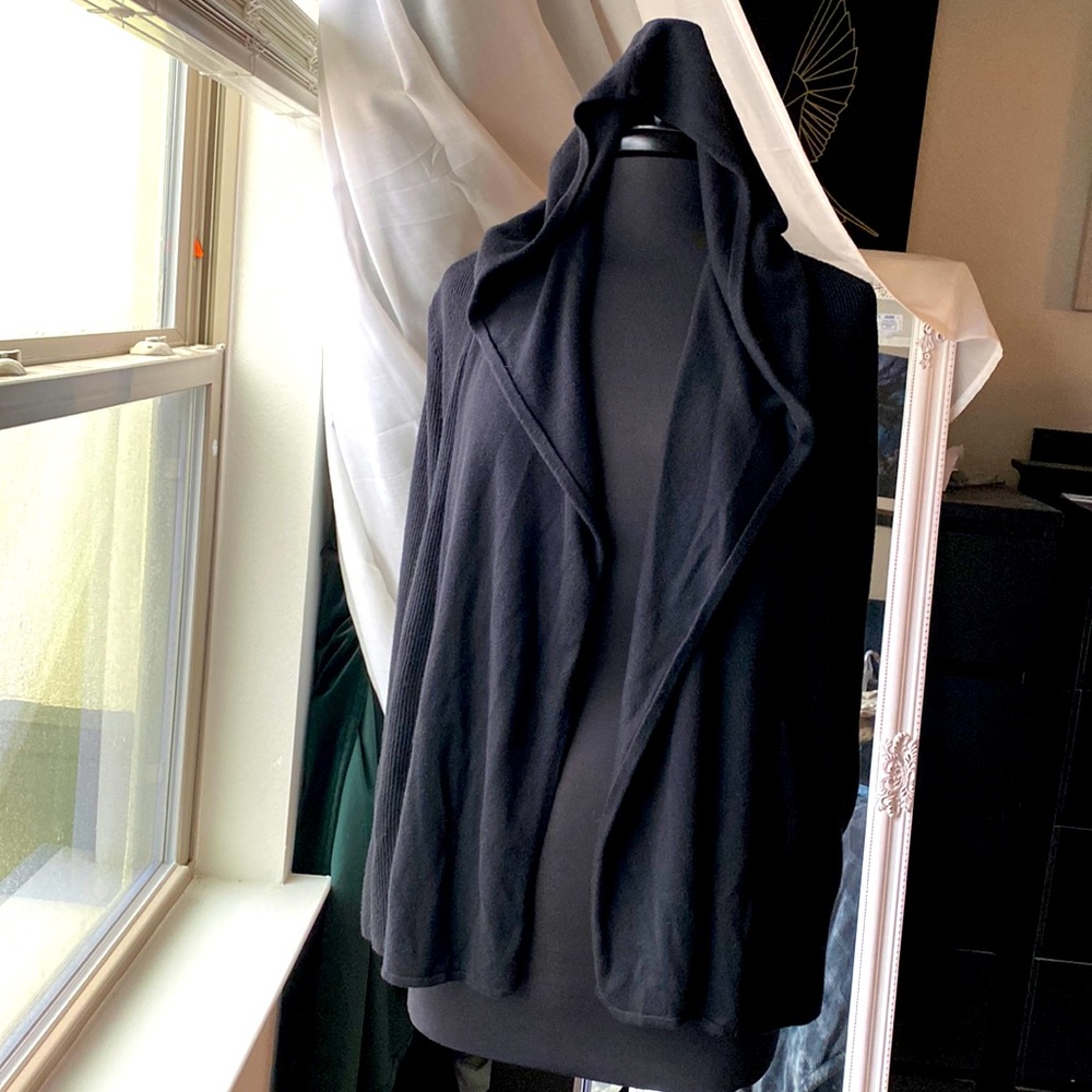 Black Lululemon casual sweater